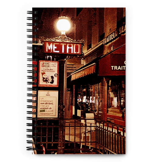 Spiral Dot Grid Notebook (Métro)